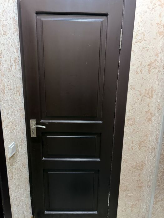 Еғоч эшиклар б/у