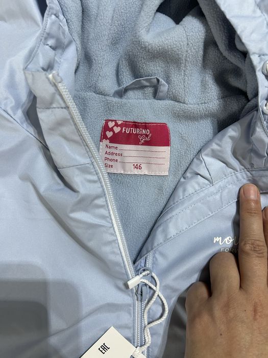 Продам весеннию курточку для девочек