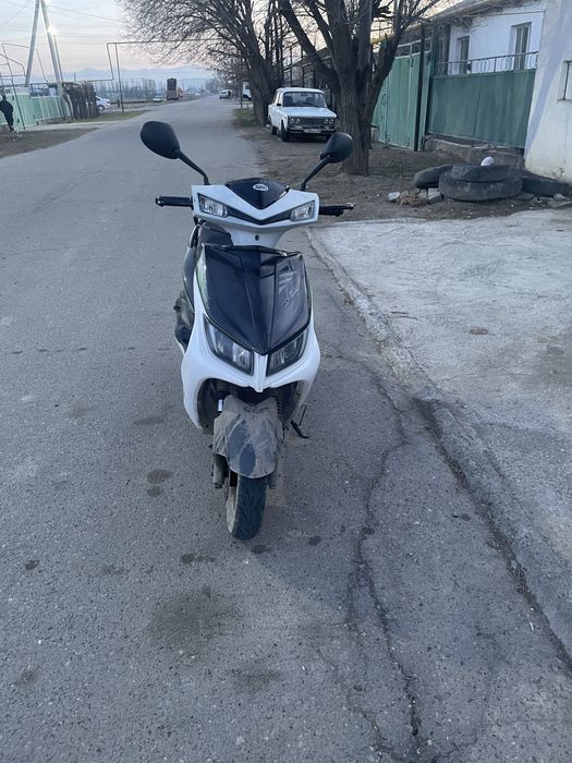 Скутер М8 Продаю