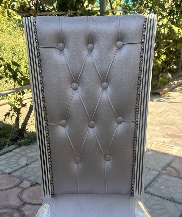 Новые стулья