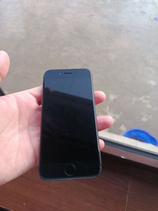 Iphone 8  64 talik
