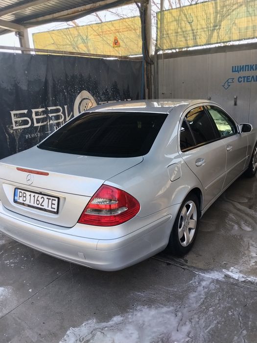 Мерцедес Е220 3350 евро