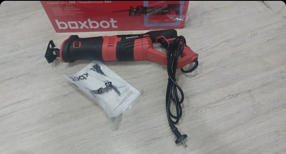 Сабельная Пила сетевая