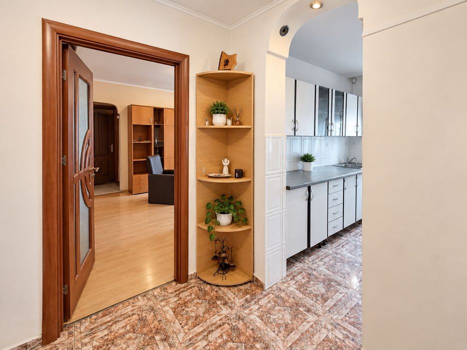 Apartament de vânzare în Craiovita Nouă , 52 m2  tel0763 723 799