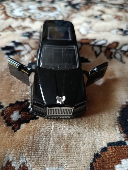 Продам модель автомобиля