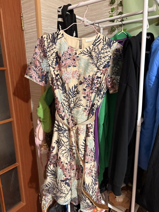 Продам платье XS Lichi