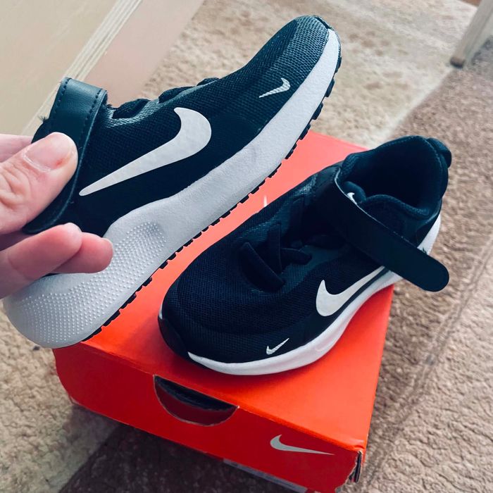 Детски маратонки Nike Revolution 7 размер 25