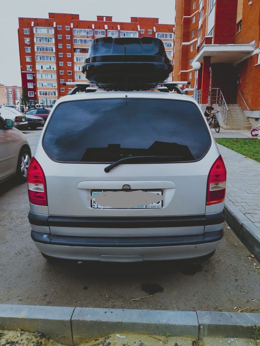 Продам 7 местный авто