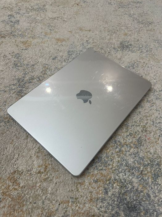 MacBook Air M2 13 дюймов только продажа