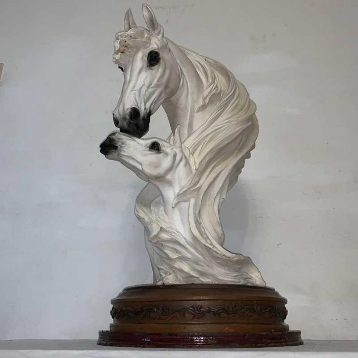 Statuie cal cu calut