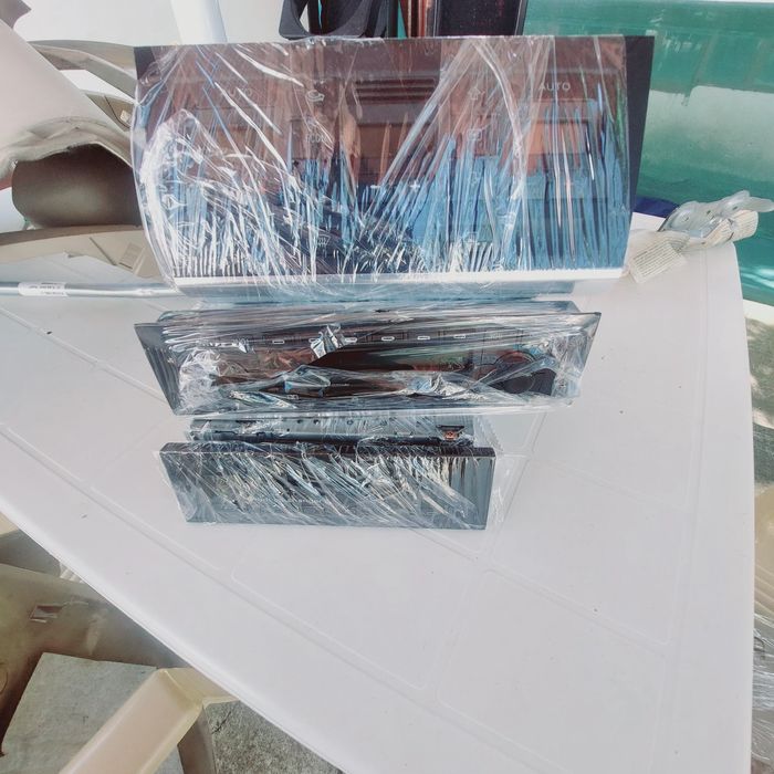 Части за ауди а4 б6  има и врати оборудвани черен металик