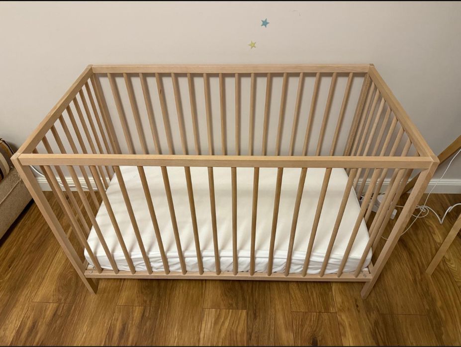 Patut bebe + saltea arcuri Ikea