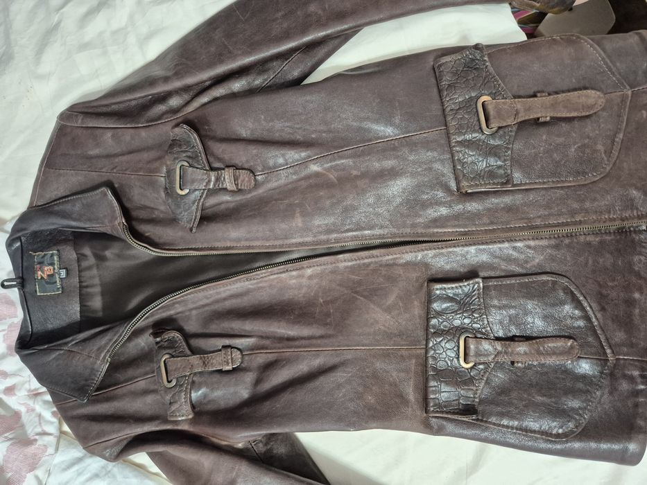 Кожено вталено яке