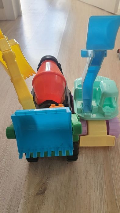 Экскаваторы игрушки