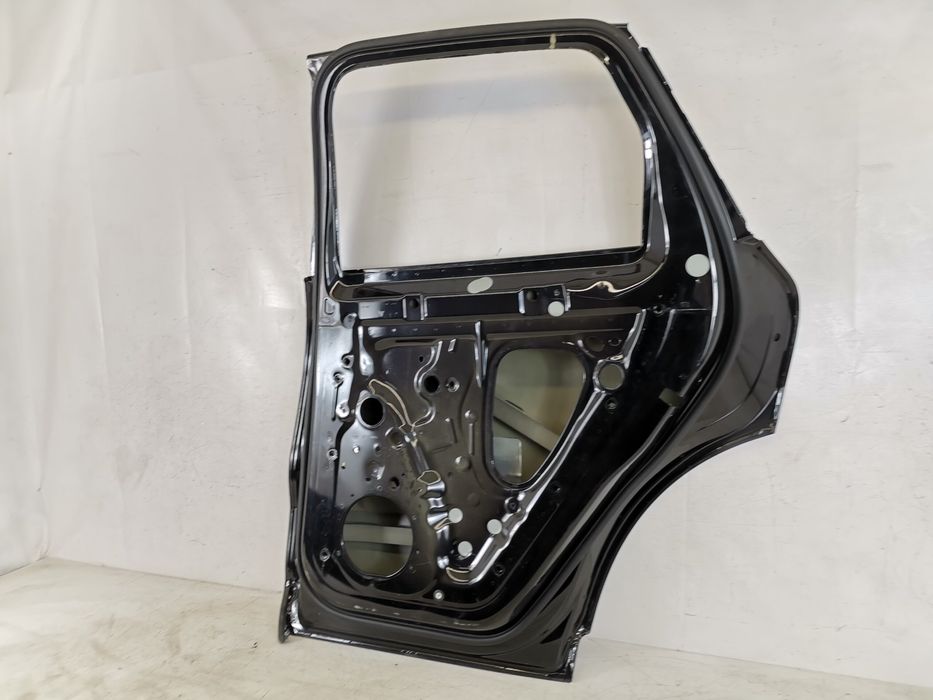 Порше Каен / Porsche Cayenne Оригинална задна дясна врата в добро съст