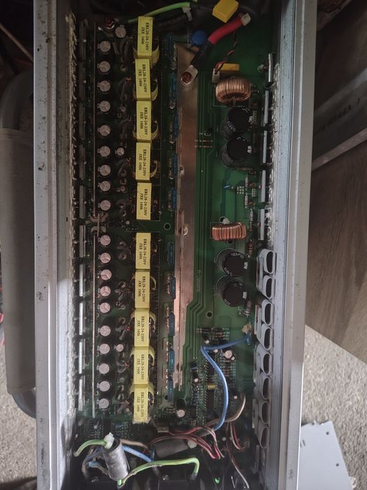 Invertor 24v 230