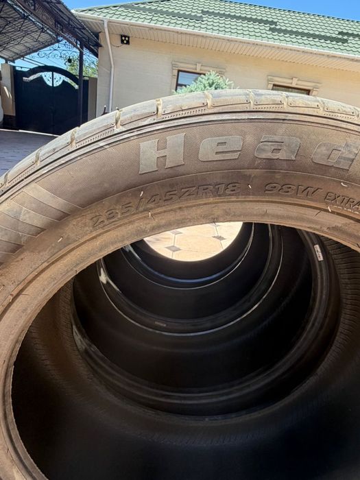 Продам летную резину 235/45/18