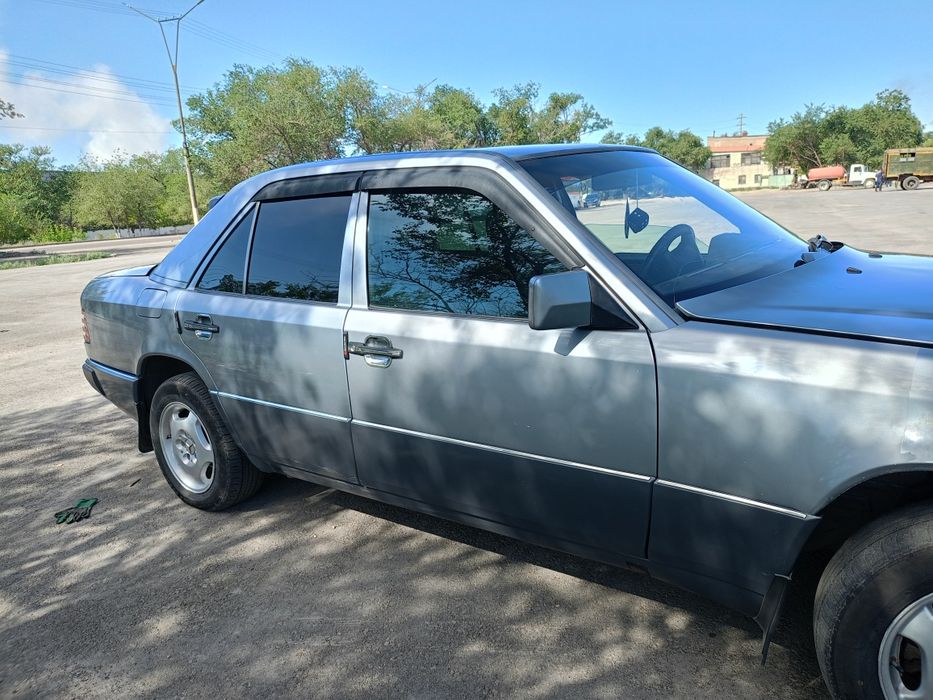 Мерседес в отличном состояние