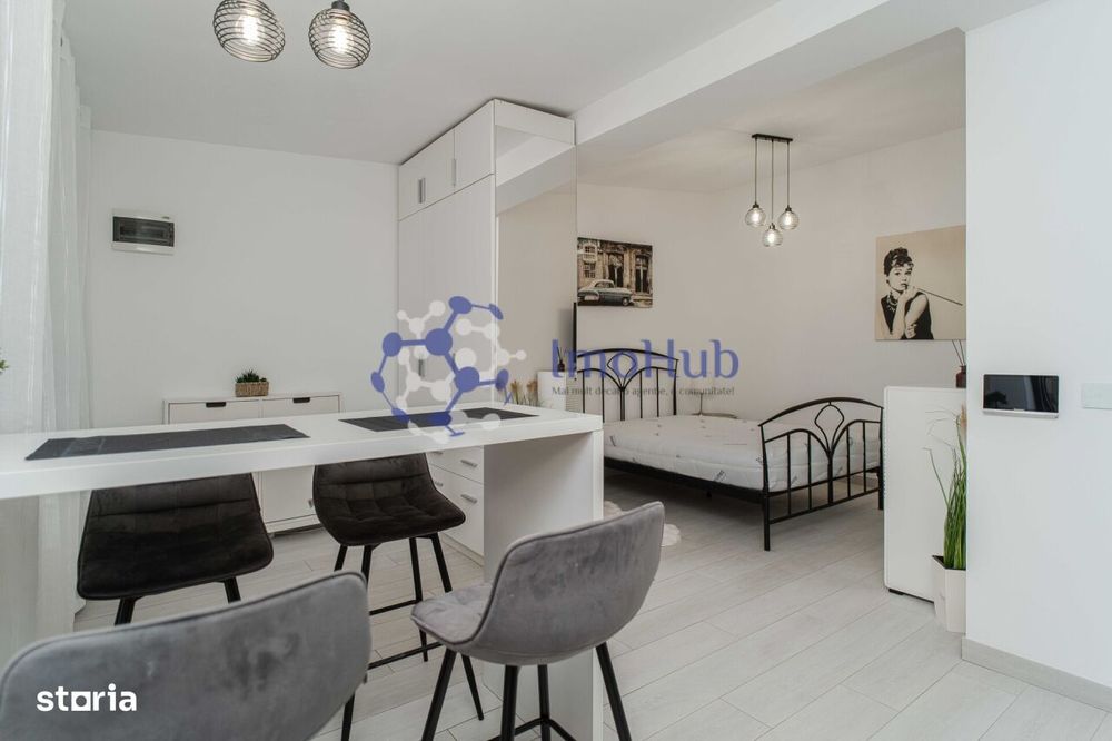 Ap. cu 1 camera, Ultracentral, curte si loc de parcare incluse!
