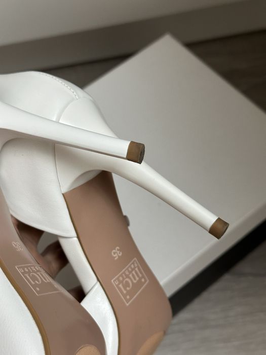 Женские туфли 35 размер