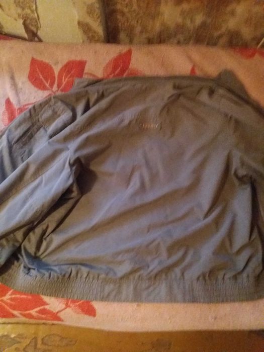 Продам мужскую куртку