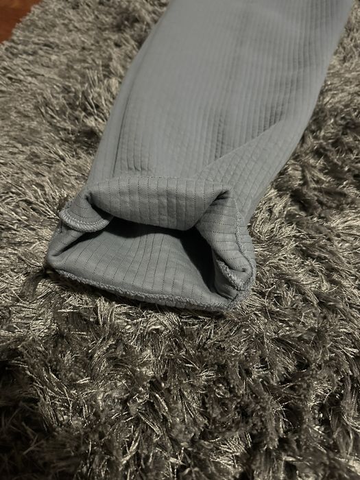 Vand pantaloni Zara noi