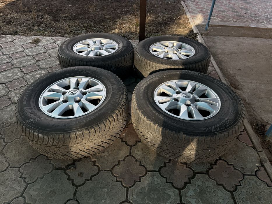 Шины в зборе с дисками