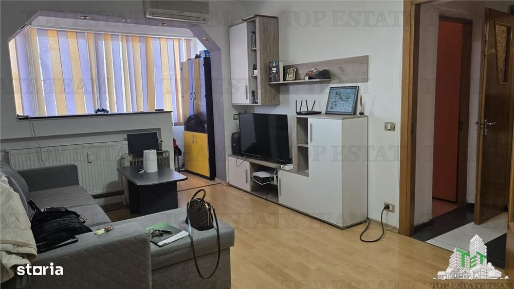 Apartament luminos de vanzare cu 2 camere in zona Crangasi- disponibil — fotografia 1