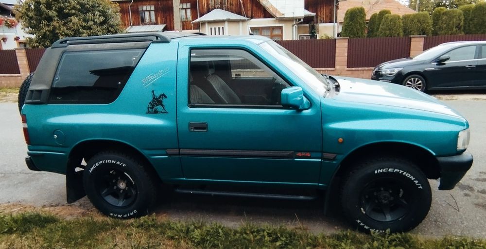 Opel frontera sport