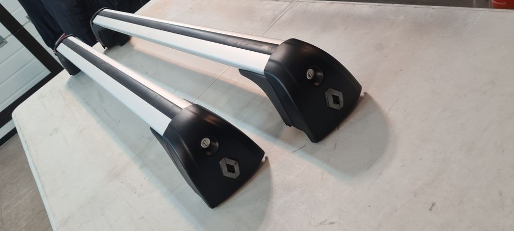 Thule-греди-багажник-релси-рено меган 4-пежо 208