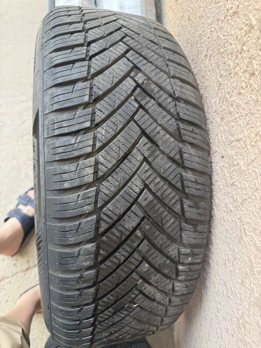 Diska sotiladi xolati oʻrta 215/55 ZR17