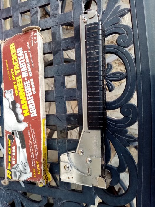 Hammer Tacker capsator pt. constructii