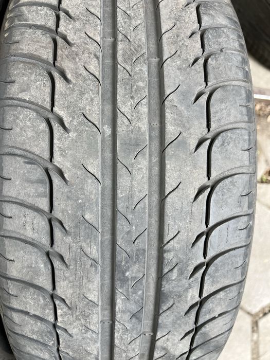 2бр летни гуми 235-55-17