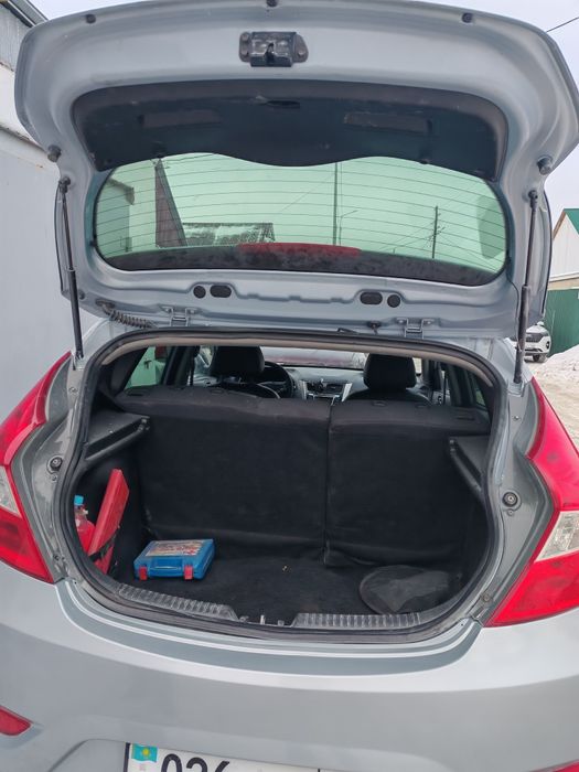 Продам Хюндай Акцент 2013г