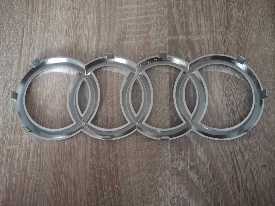 сребриста емблема за Ауди Audi 24.9 см