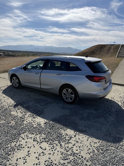 Opel Astra SportsTourer