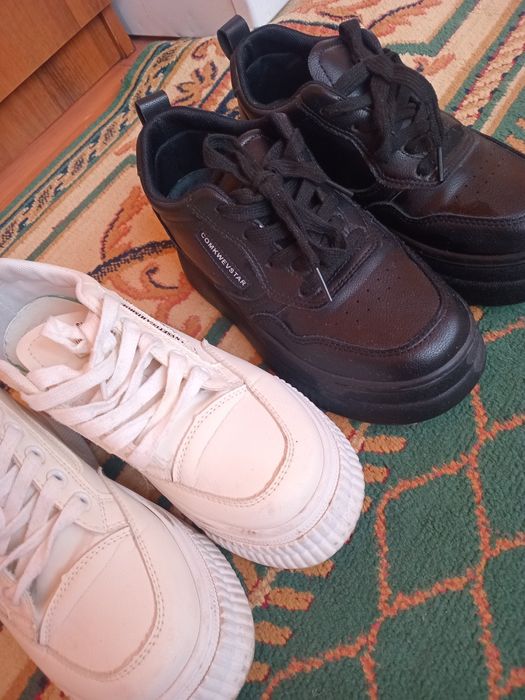 Женские кроссовки  размер 35, 36