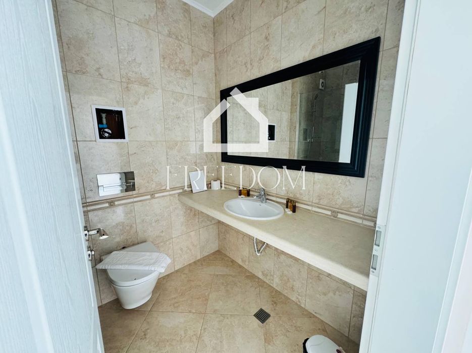 Тристаен апартамент под наем с паркомясто, кв.Ален Мак,комплекс La Mer