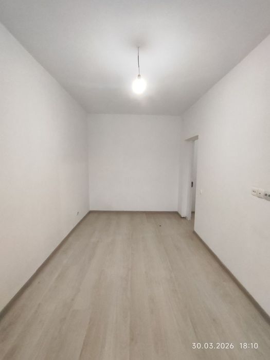 Продается 2 комнатная в новостройке . Кадышева.