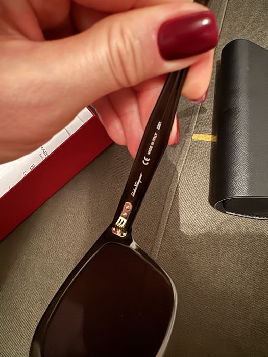 Срочно! Очки FERRAGAMO!