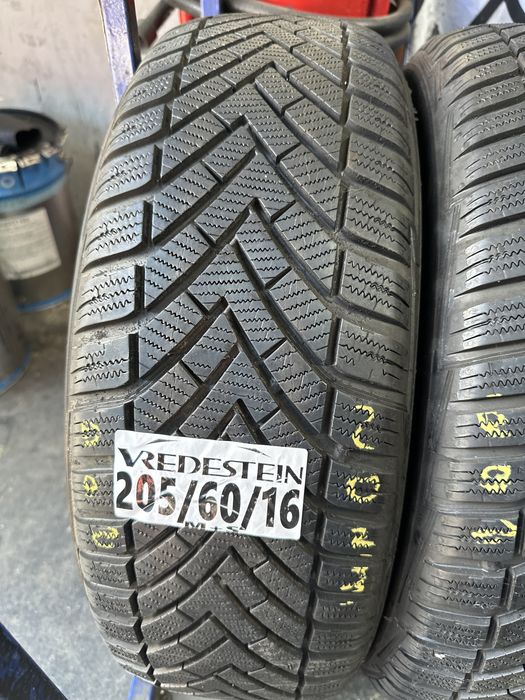 205/60/16 Vredestein M+S
