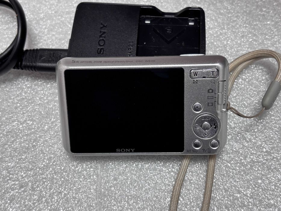 Цифров Фотоапарат Sony Cyber-shot DSC-W630