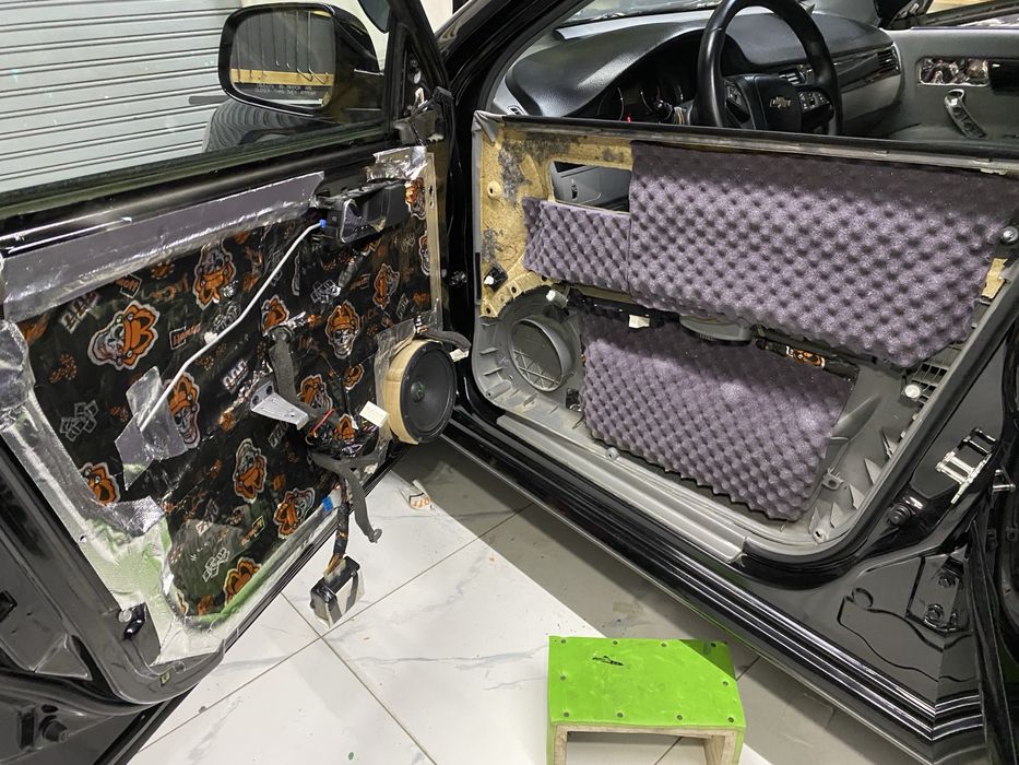 Профессиональная химчистка салона автомобиля / ichki quruq tozalash