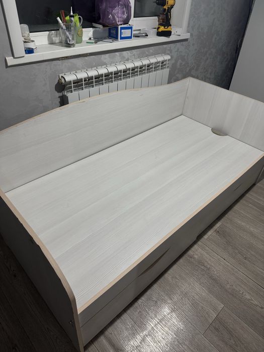 Кровать подрастковая