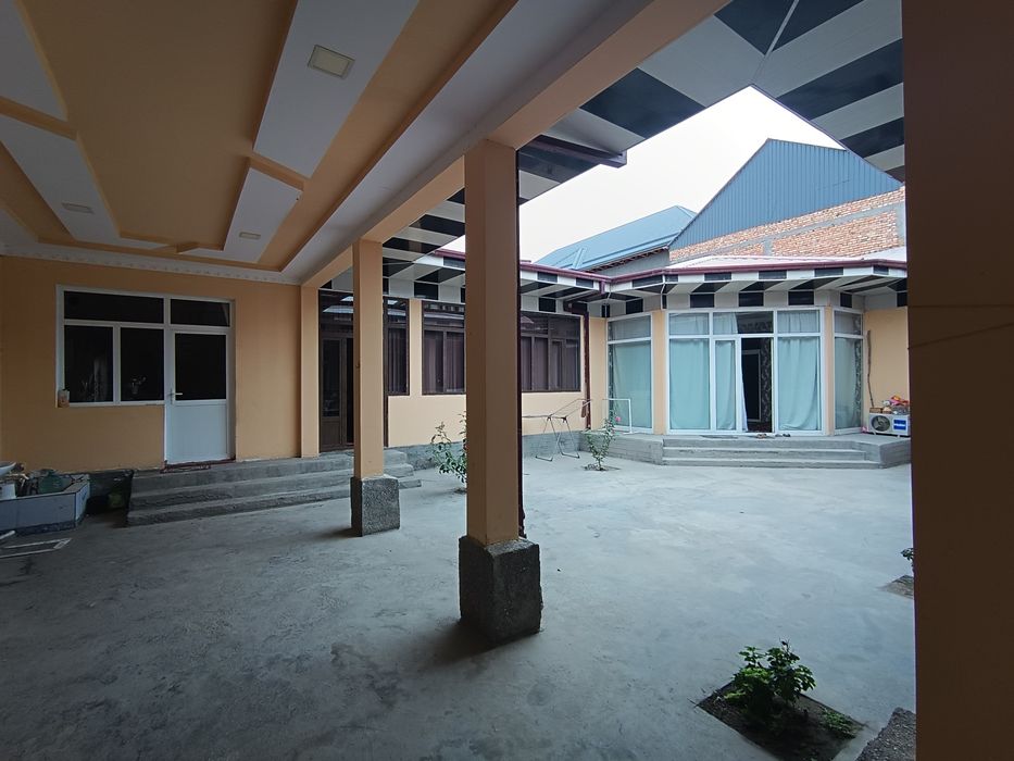 Ховли Уй сотилади