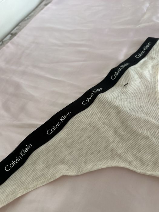Бельо Calvin Klein