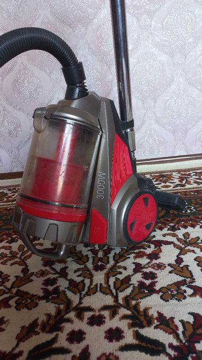 Продам пылесос Витек.