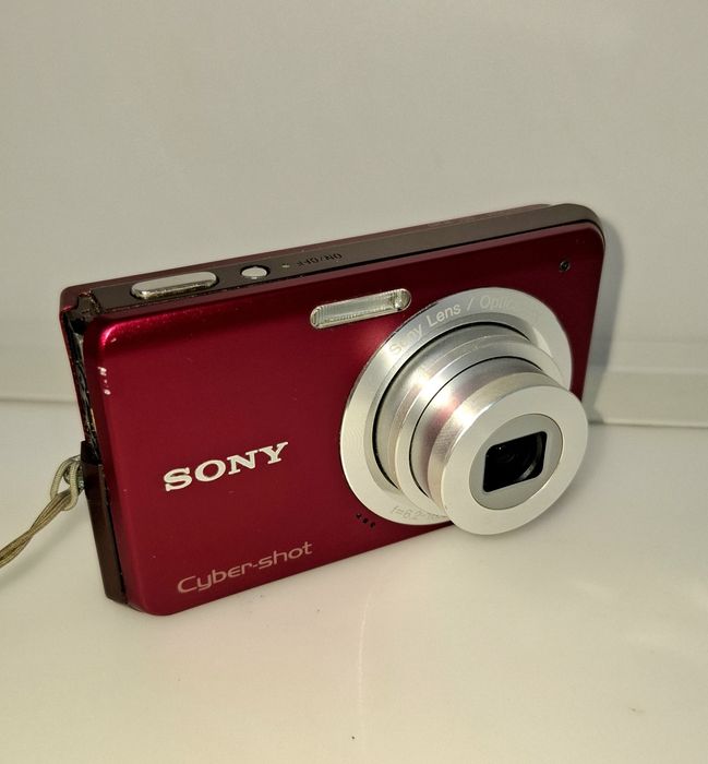Sony Cyber-shot DSC-W180 компактен дигитален фотоапарат