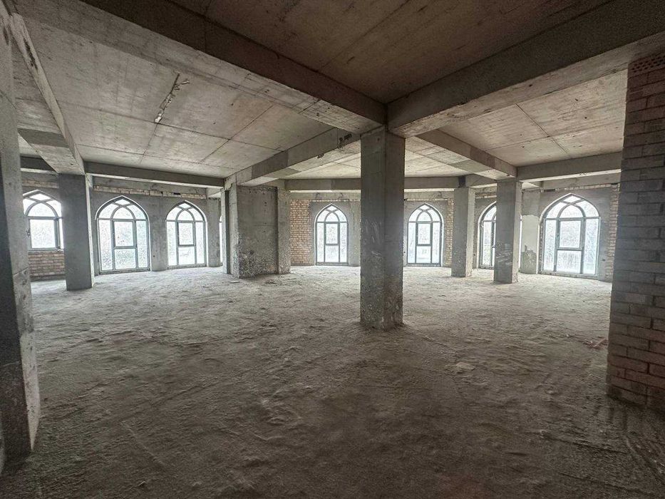 "СРОЧНАЯ ПРОДАЖА‼️  Коробка  Ozbegim 176м2 Ул.Бобура, Пирамит ‼️