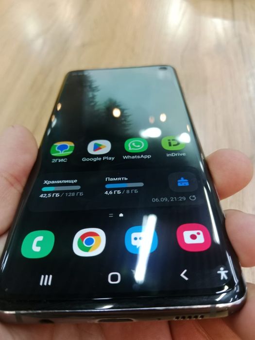 Продам самсунг с 10